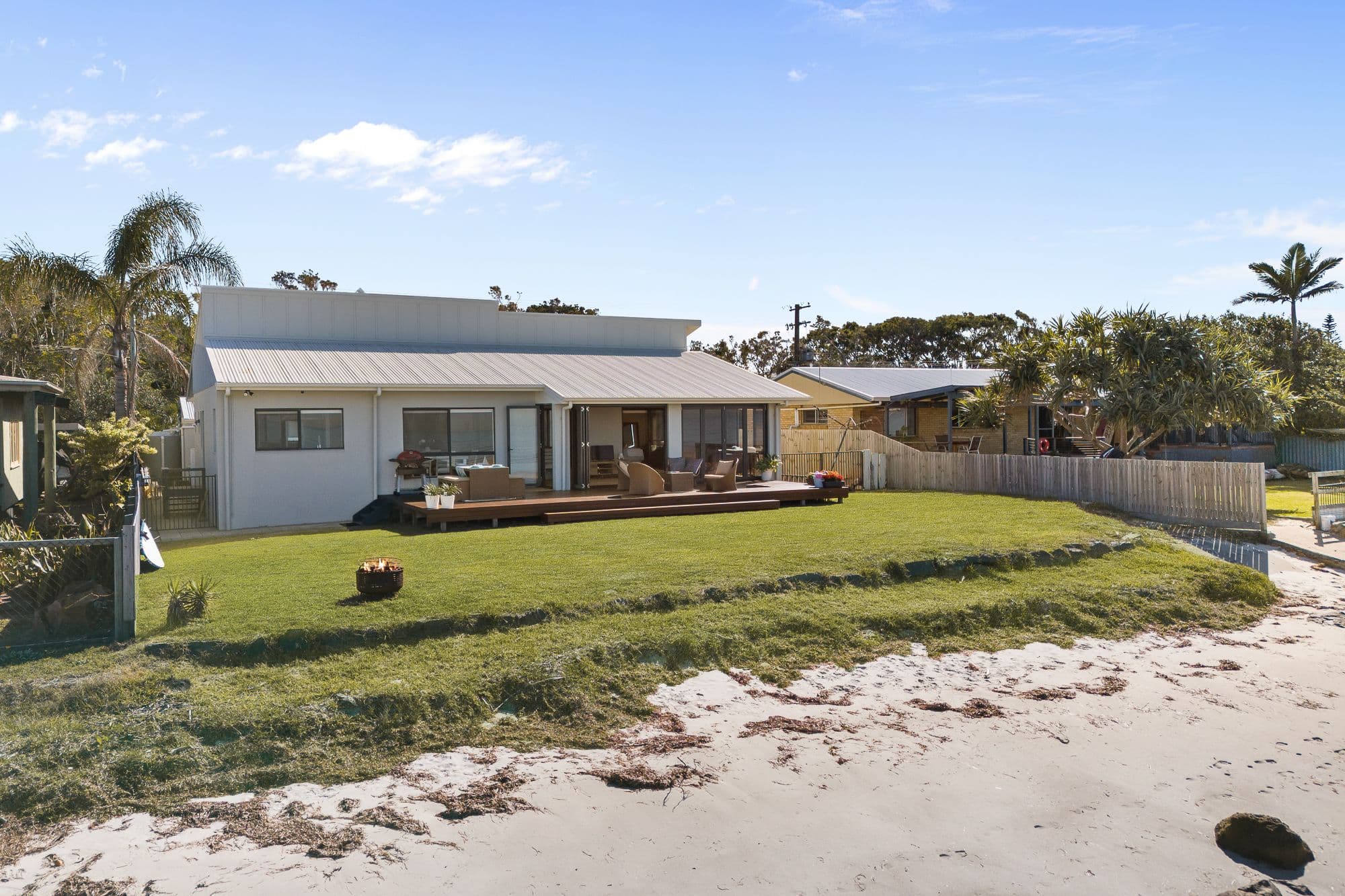 26 BAYSIDE Drive, Beachmere QLD 4510, Beachmere - Thumbnail 6