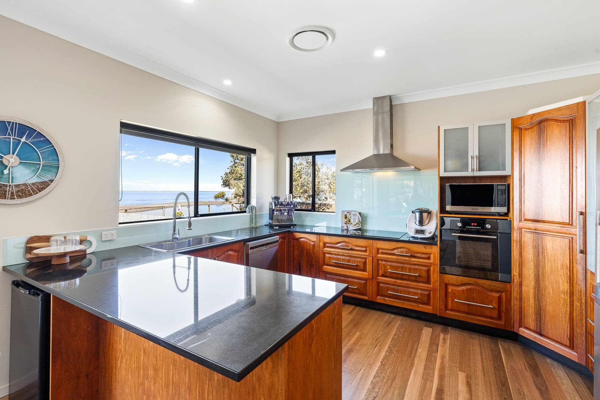 26 BAYSIDE Drive, Beachmere QLD 4510, Beachmere - Thumbnail 8