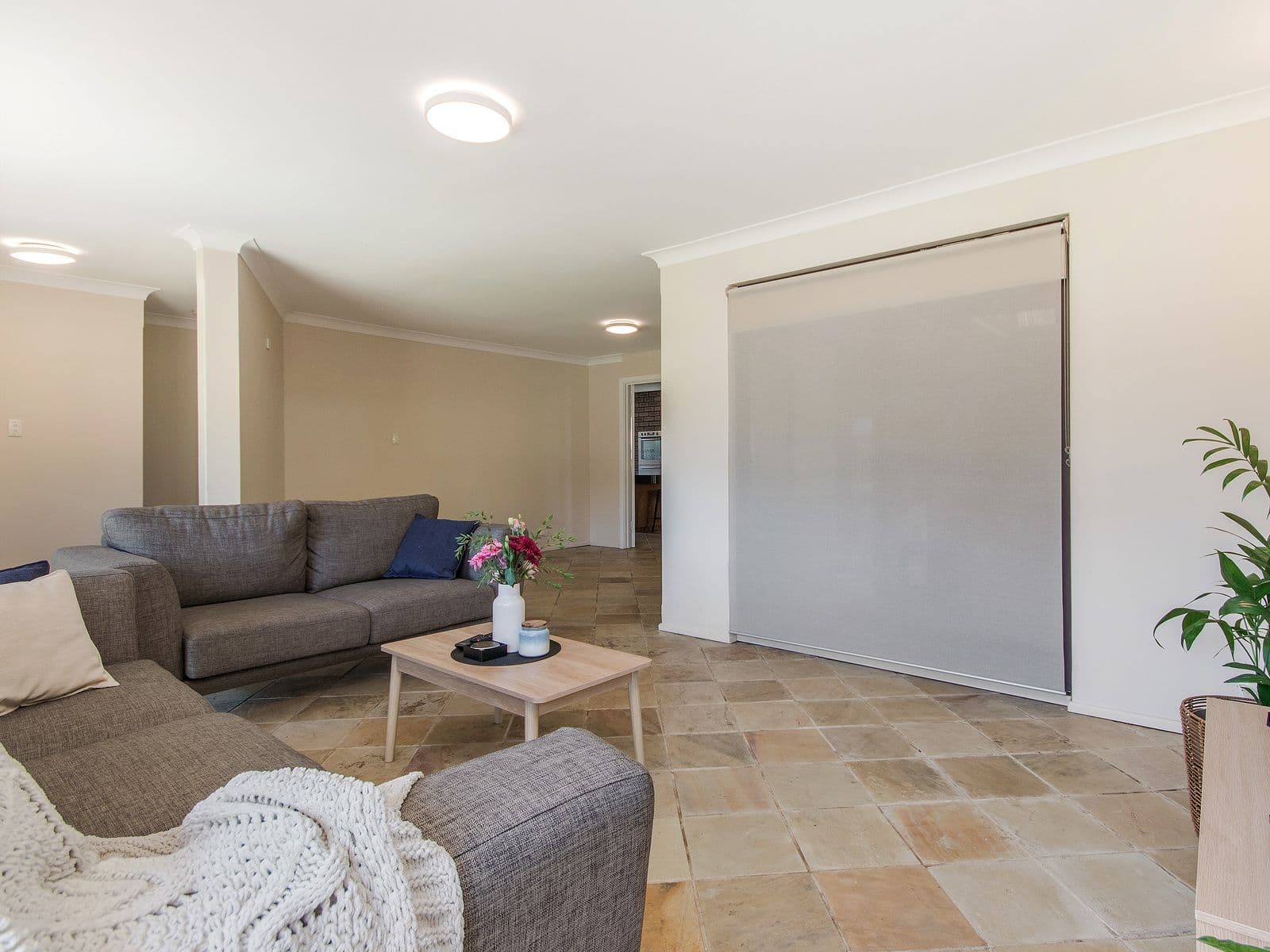 4 Pericles Court, Rockingham WA 6168, Rockingham - Thumbnail 2