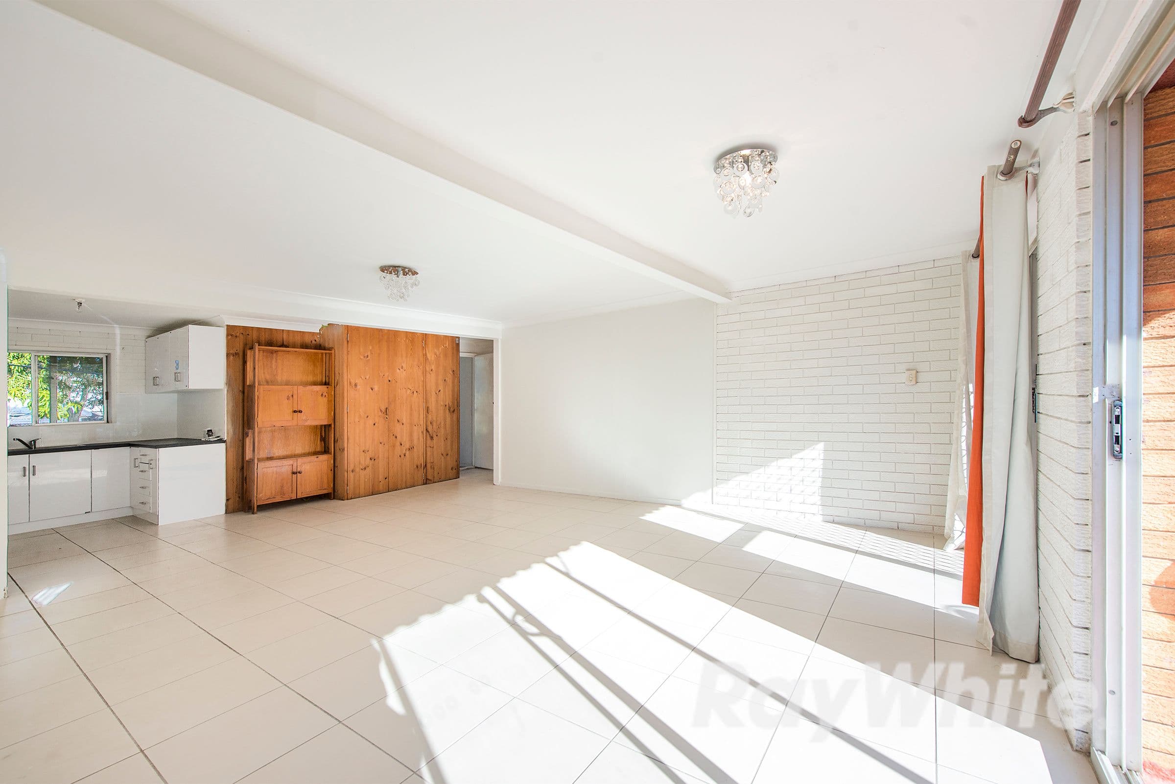 125 Aquarius Drive, Kingston QLD 4114, Kingston - Thumbnail 4