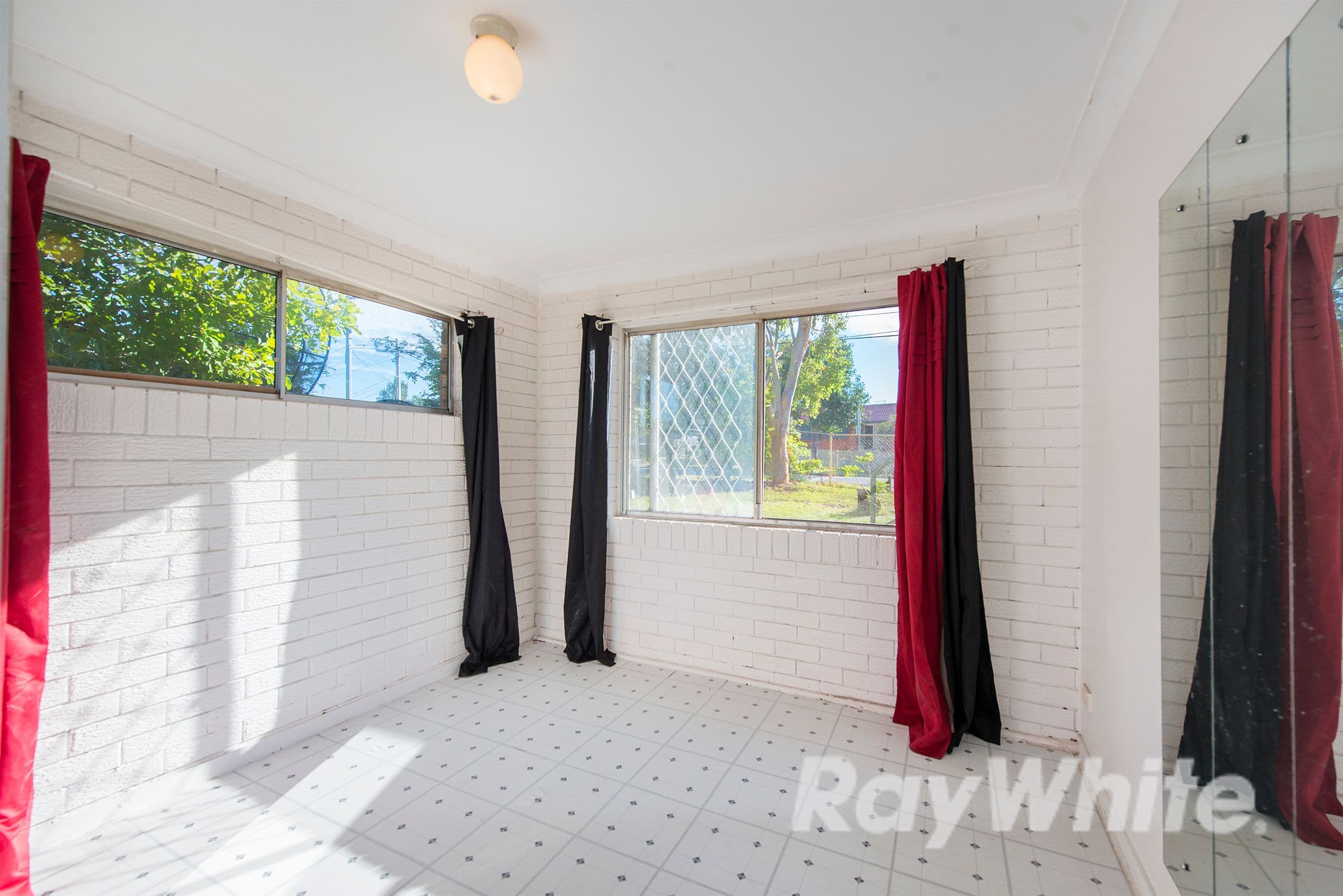 125 Aquarius Drive, Kingston QLD 4114, Kingston - Thumbnail 7