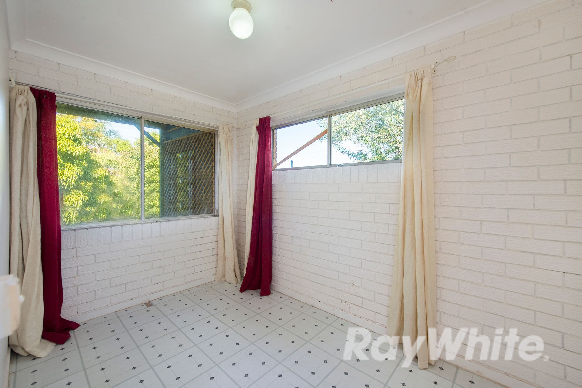 125 Aquarius Drive, Kingston QLD 4114, Kingston - Thumbnail 8