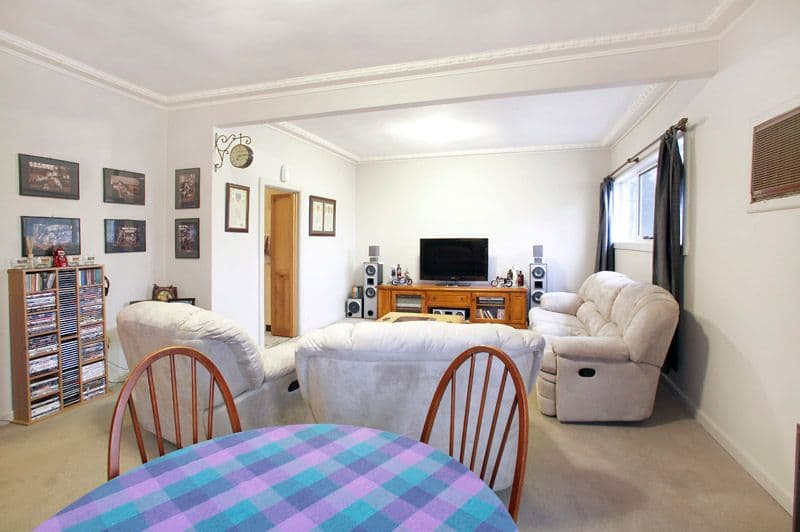 108 Huntingdale Road, MOUNT WAVERLEY VIC 3149, Mount Waverley - Thumbnail 2