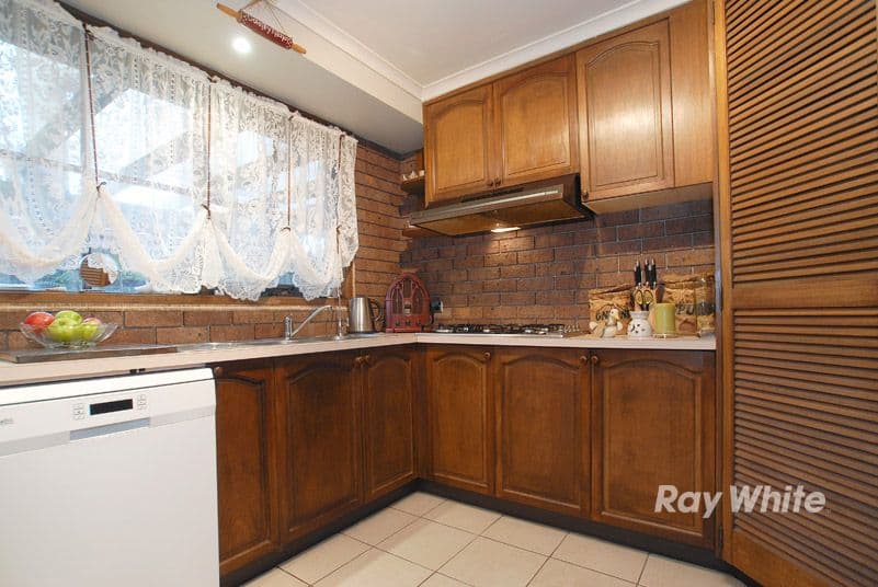 5 Mulberry Court, CRANBOURNE NORTH VIC 3977, Cranbourne North - Thumbnail 3