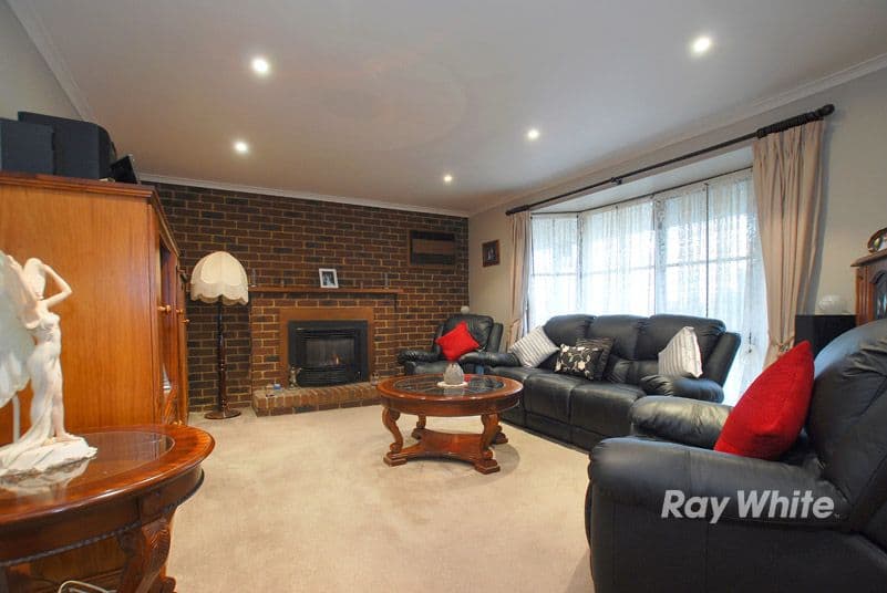5 Mulberry Court, CRANBOURNE NORTH VIC 3977, Cranbourne North - Thumbnail 4