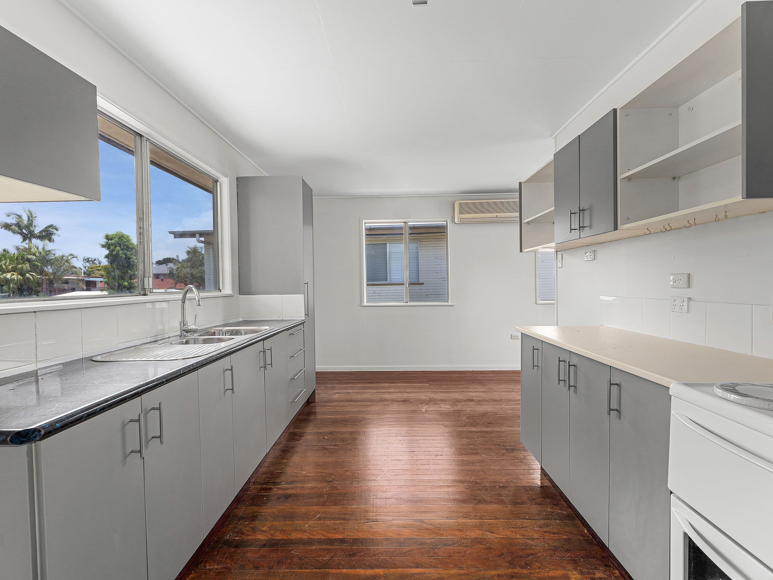 10 mahogany Street, Raceview QLD 4305, Raceview - Thumbnail 3