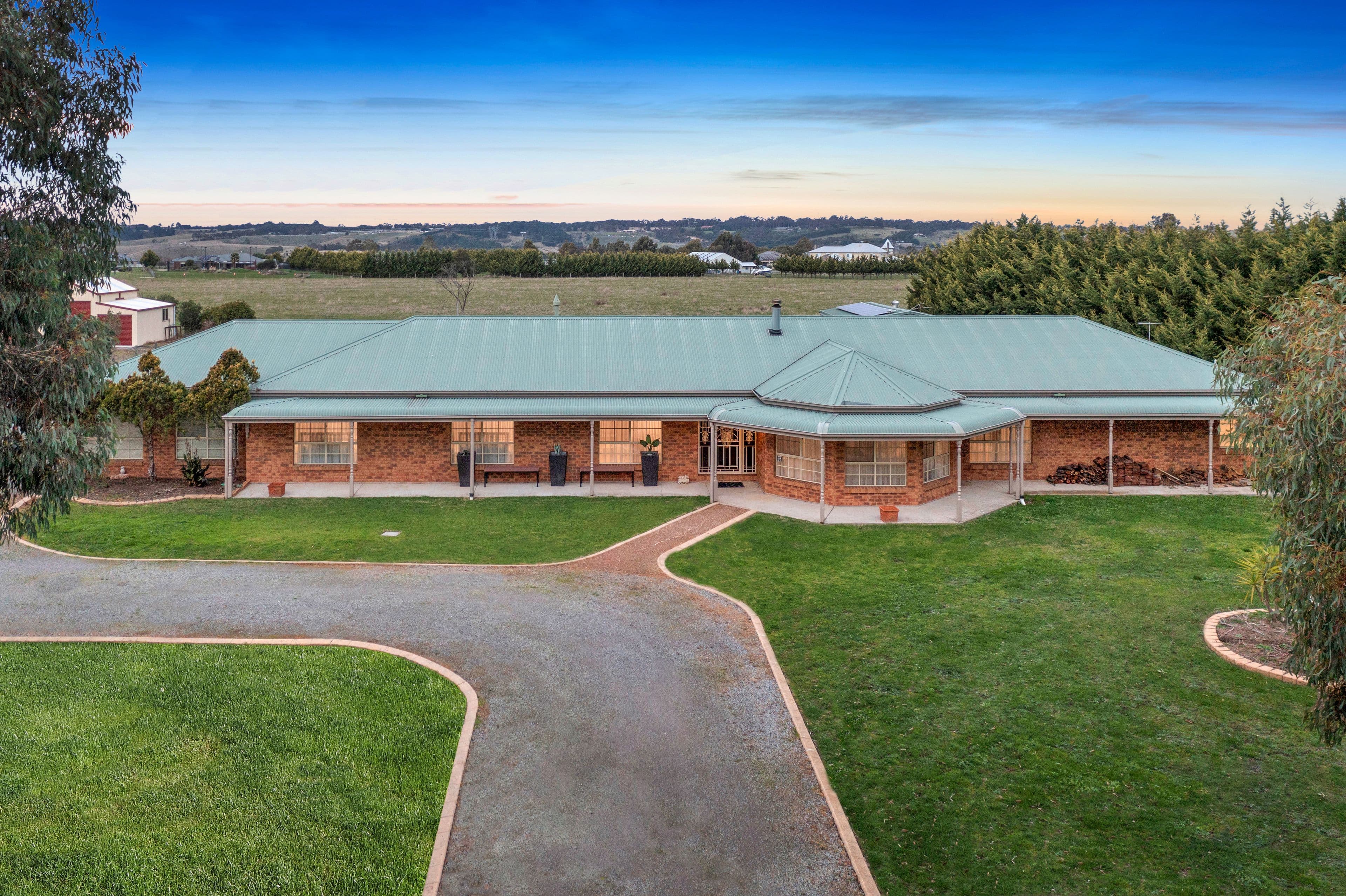 7 Peregrine Road, Oaklands Junction VIC 3063, Oaklands Junction - Image 1