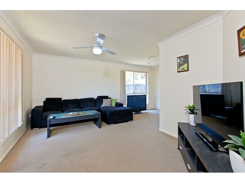 2 Club Crescent, REDLAND BAY QLD 4165, Redland Bay - Thumbnail 5