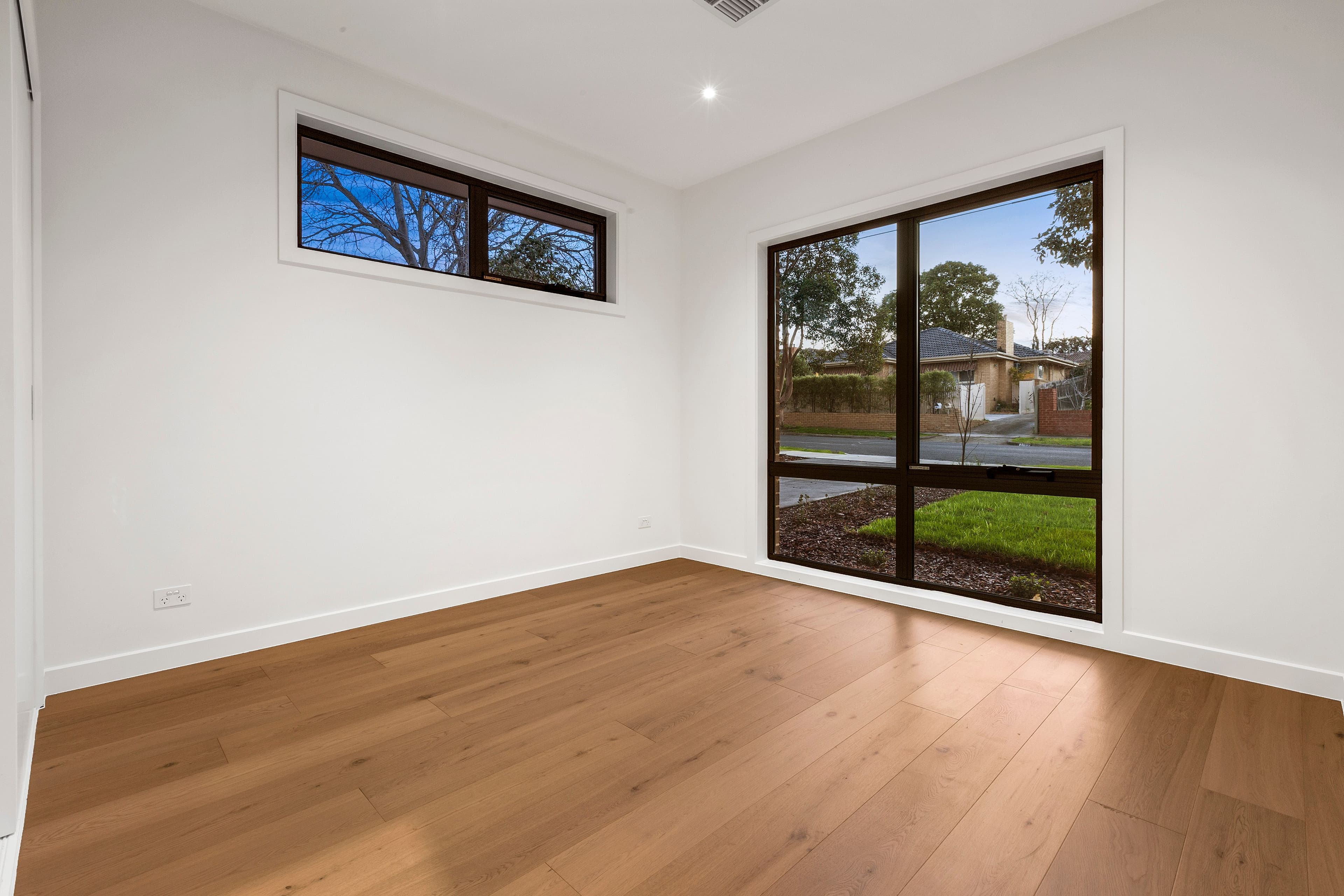 39 Koonung Road, Blackburn North VIC 3130, Blackburn North - Thumbnail 4