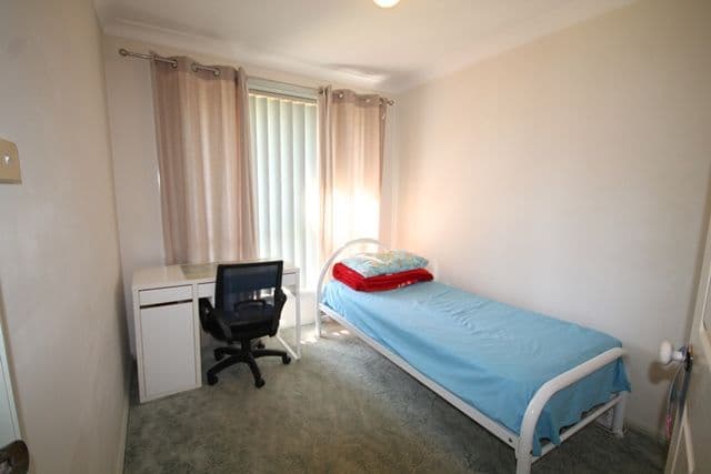 1 Ashford Close, Hinchinbrook - Thumbnail 7