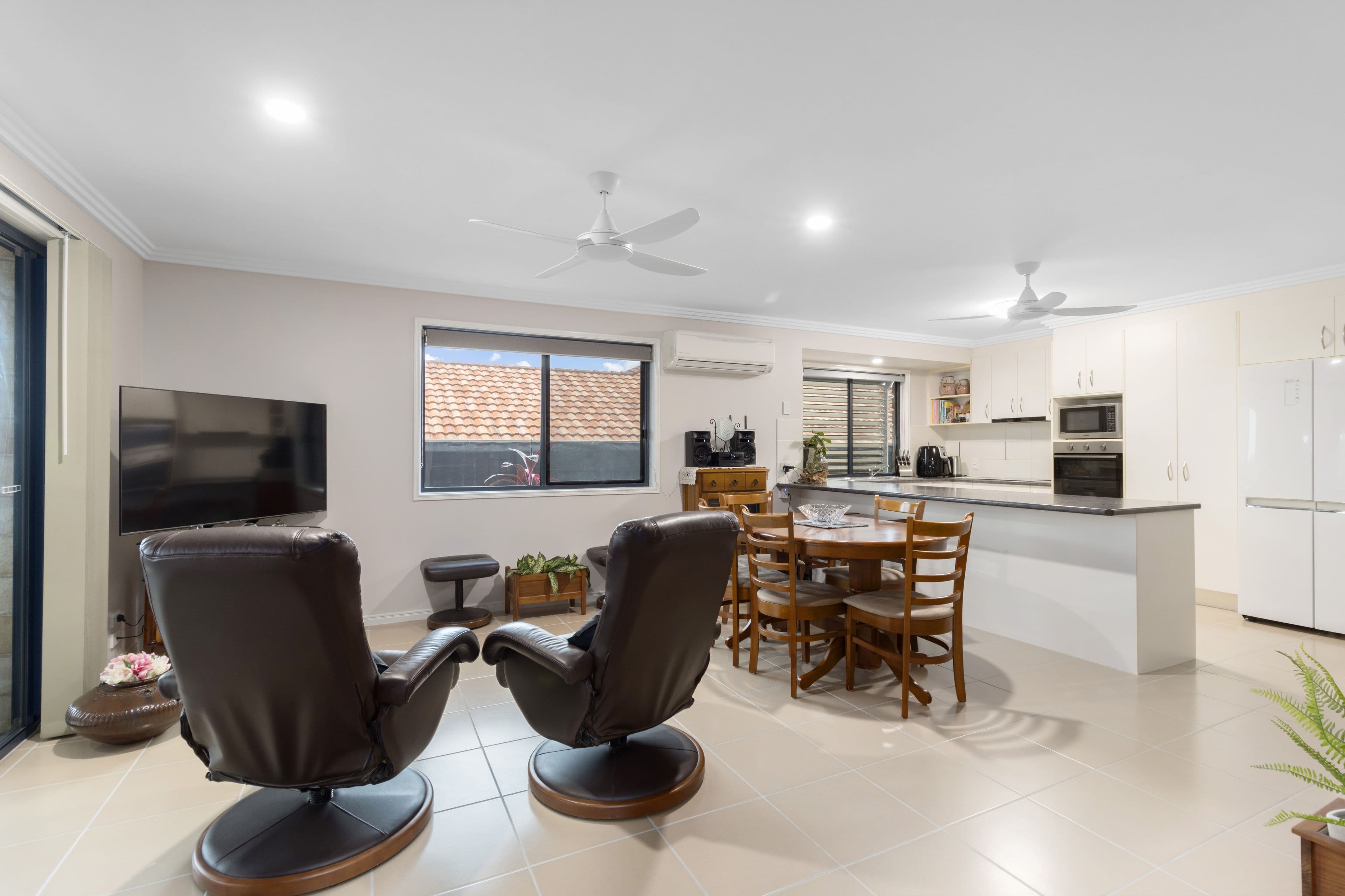 17 Picadilly Circuit, Urraween QLD 4655, Urraween - Thumbnail 4