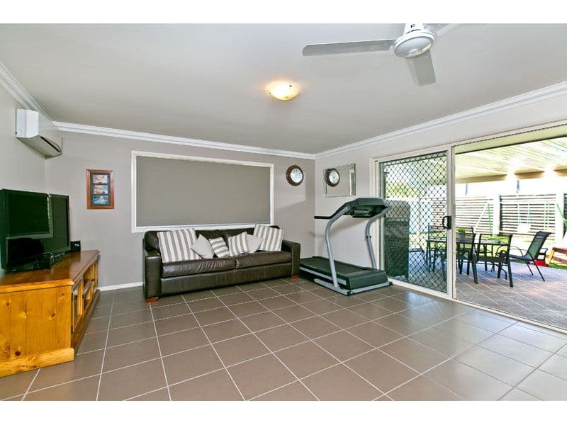 26 Emperor Drive, REDLAND BAY QLD 4165, Redland Bay - Thumbnail 3