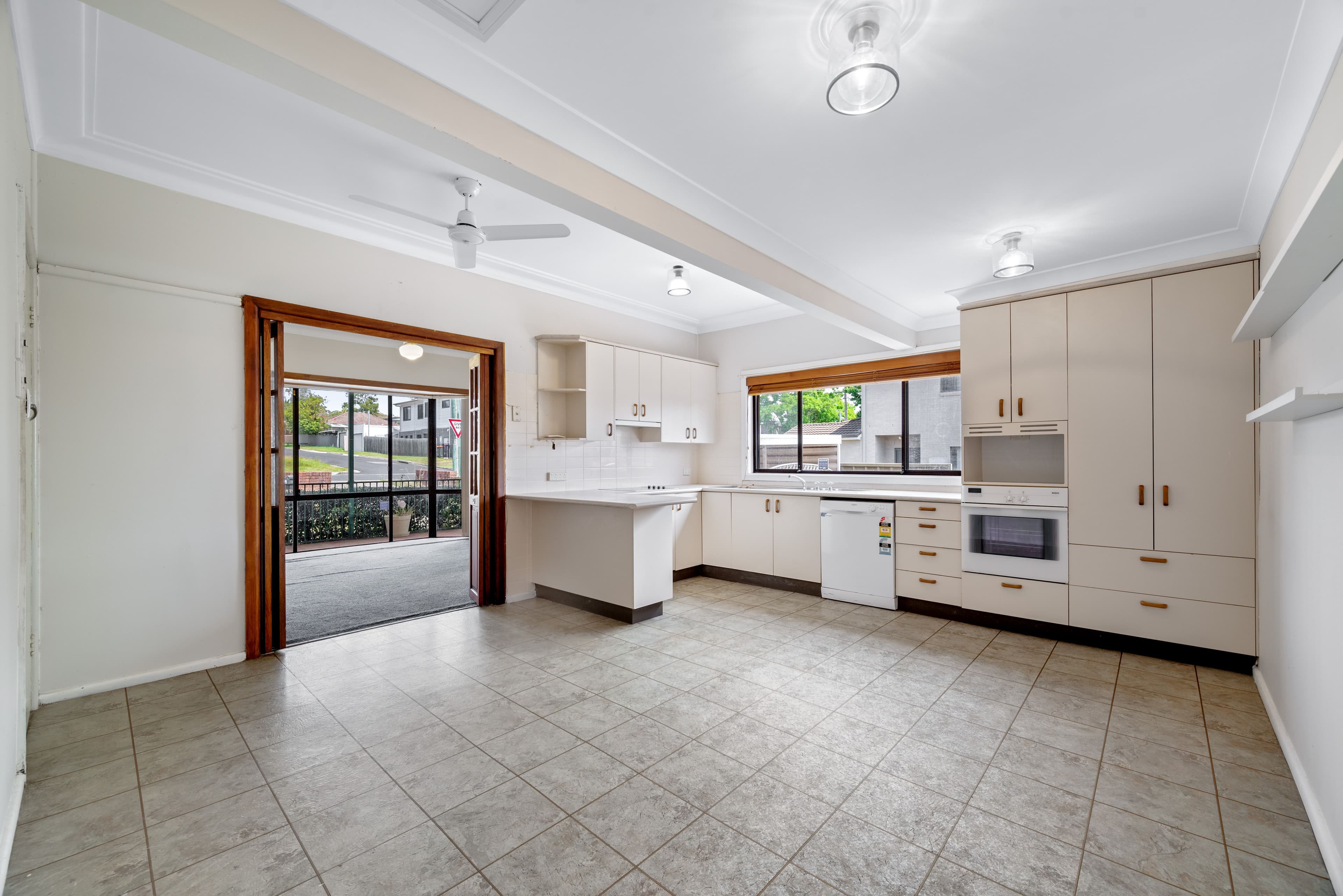35 Carinda Street, Ingleburn NSW 2565, Ingleburn - Thumbnail 3