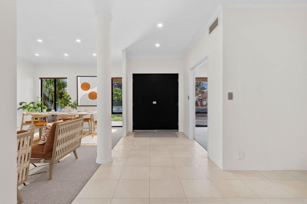 2 Robin Avenue, Sorrento WA 6020, Sorrento - Thumbnail 4