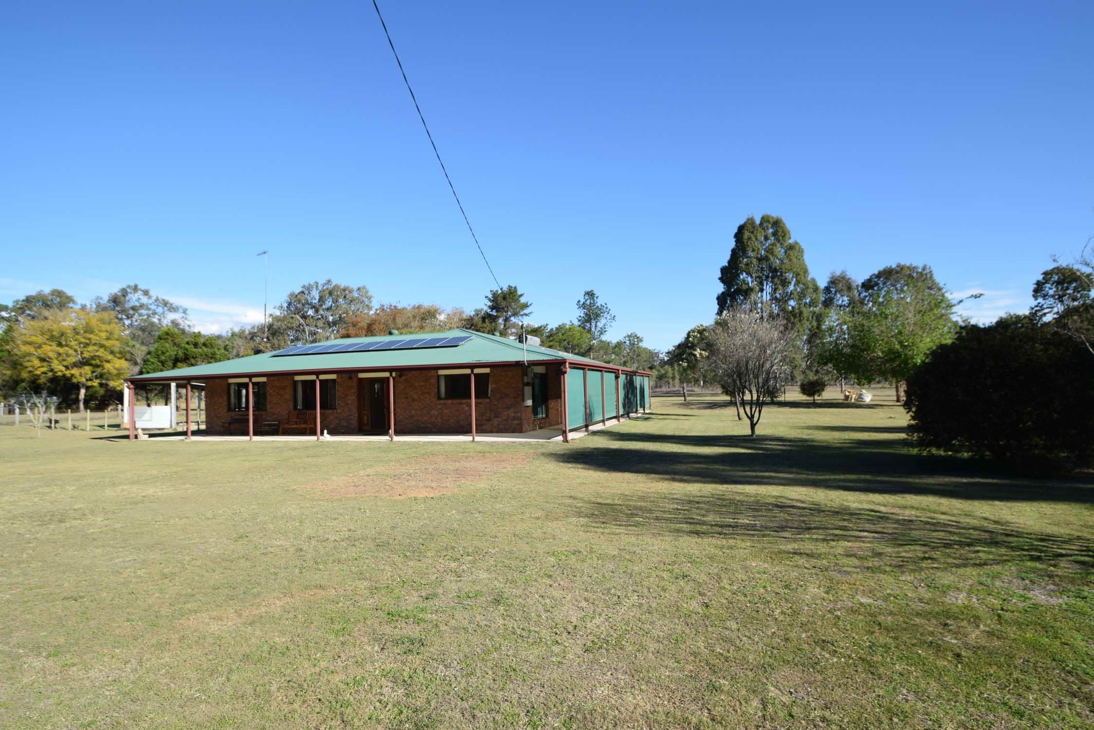 64 South Street, Esk QLD 4312, Esk - Image 1