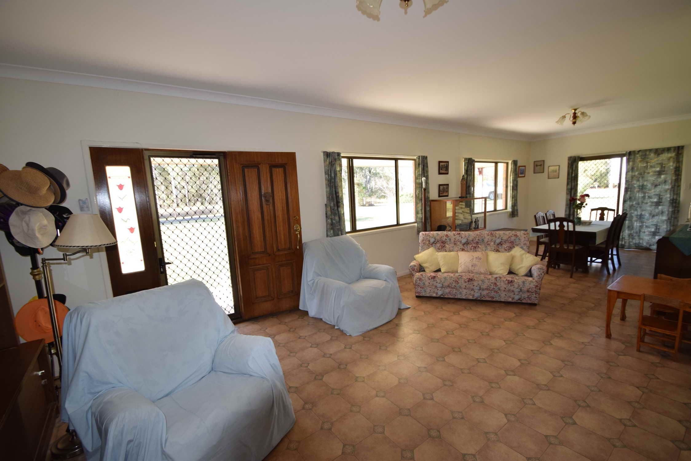 64 South Street, Esk QLD 4312, Esk - Thumbnail 6
