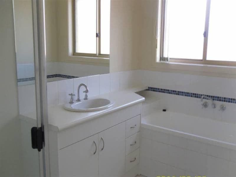 21 Coach Road, Morayfield QLD 4506, Morayfield - Thumbnail 3