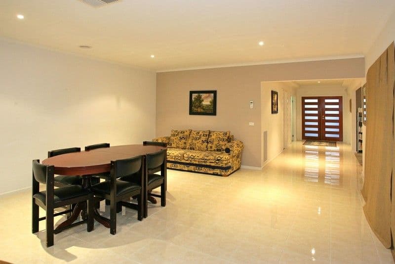 9  Violet Way, POINT COOK VIC 3030, Point Cook - Thumbnail 5