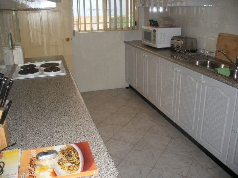 54 Hillcrest Parade, Miami, QLD, 4220, Miami - Thumbnail 4