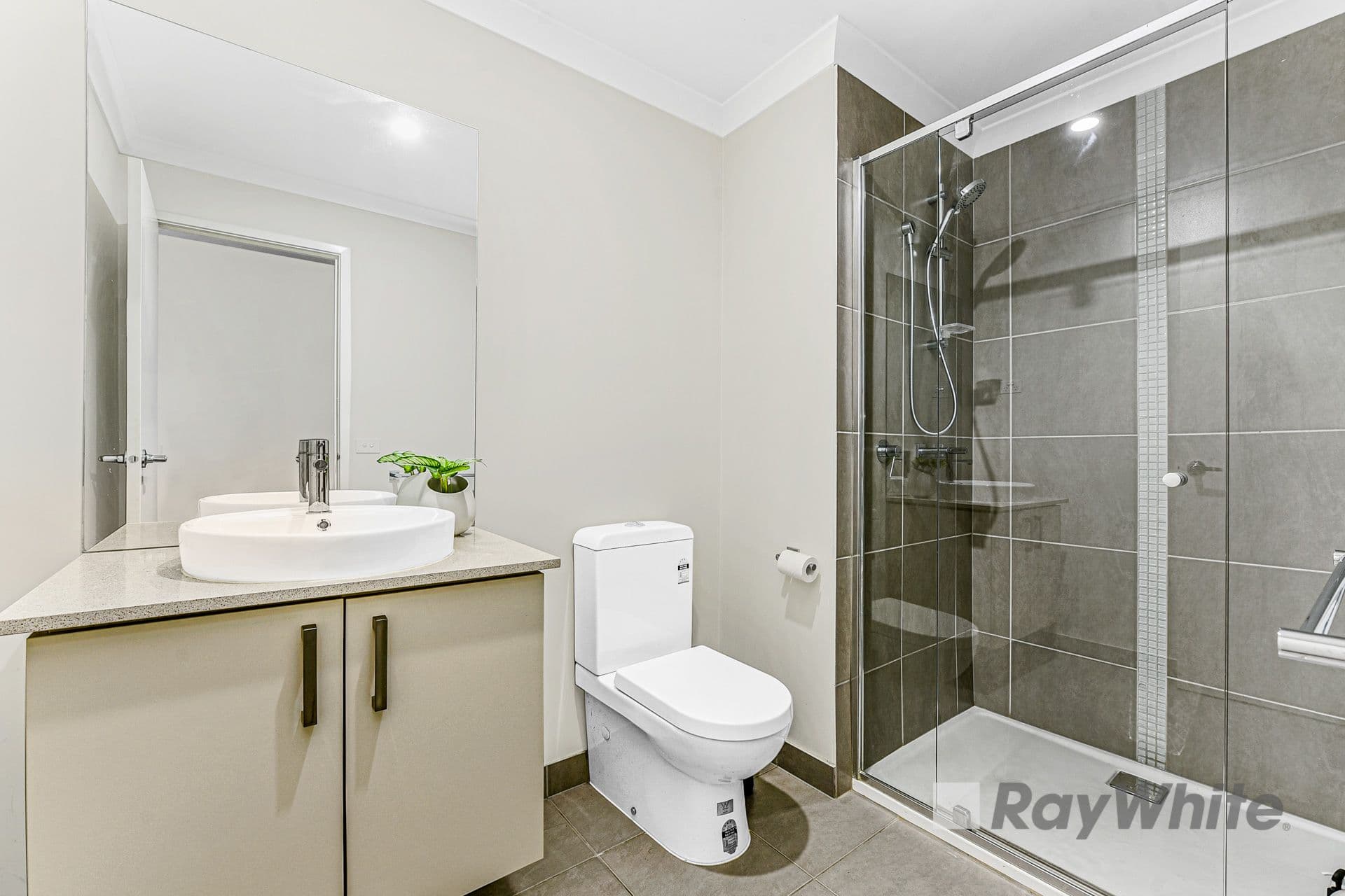 68 Cheltenham Road, Dandenong VIC 3175, Dandenong - Thumbnail 6