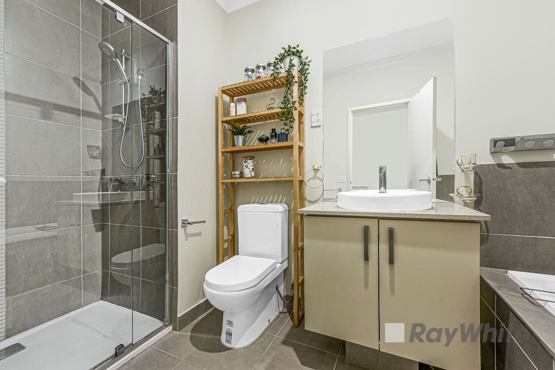 68 Cheltenham Road, Dandenong VIC 3175, Dandenong - Thumbnail 8