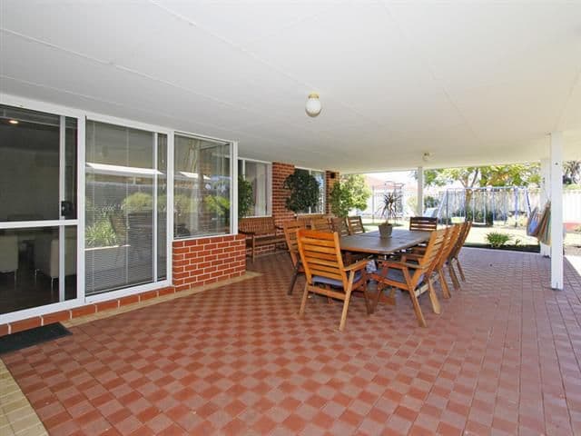 89 Southacre Drive, CANNING VALE WA 6155, Canning Vale - Thumbnail 4