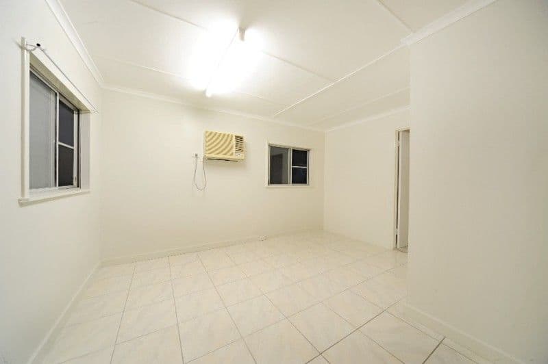 1 Beach Road, CANNONVALE QLD 4802, Cannonvale - Thumbnail 8