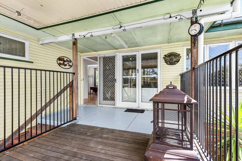 20 Logan Street, North Booval QLD 4304, North Booval - Thumbnail 2