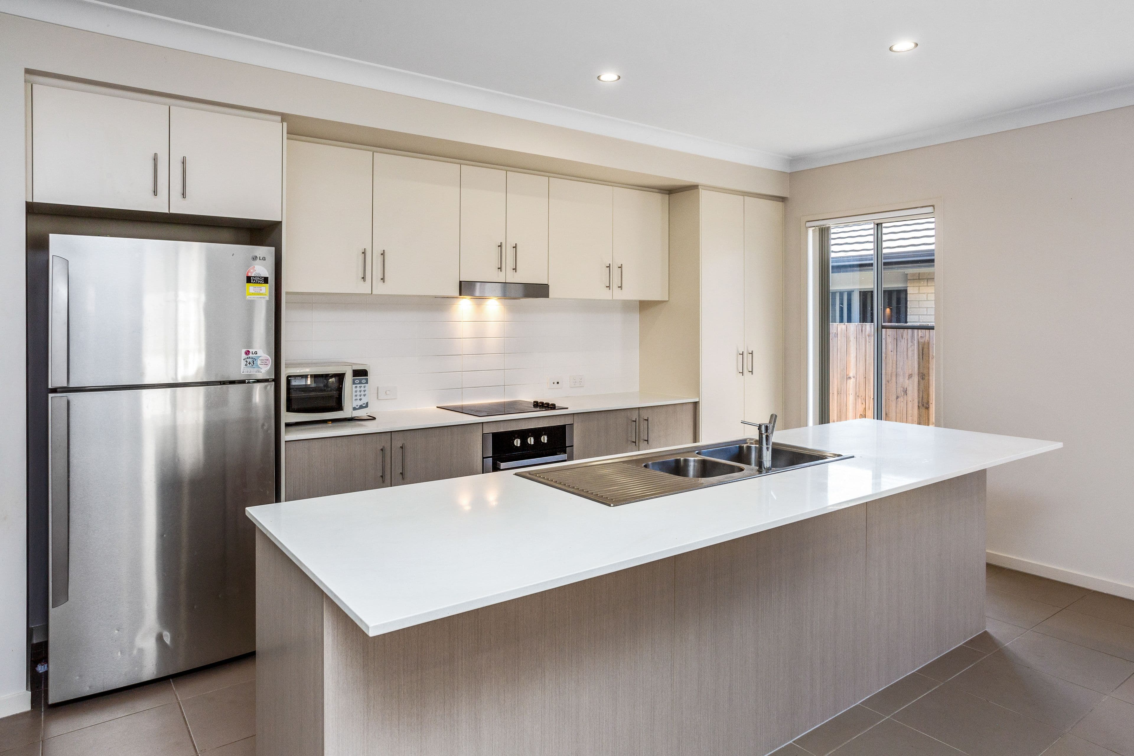 92 Picnic Creek Drive, Coomera QLD 4209, Coomera - Thumbnail 3