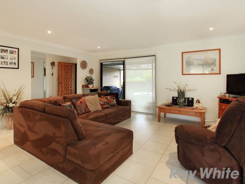 14 Longford Street, EVERTON HILLS QLD 4053, Everton Hills - Thumbnail 2