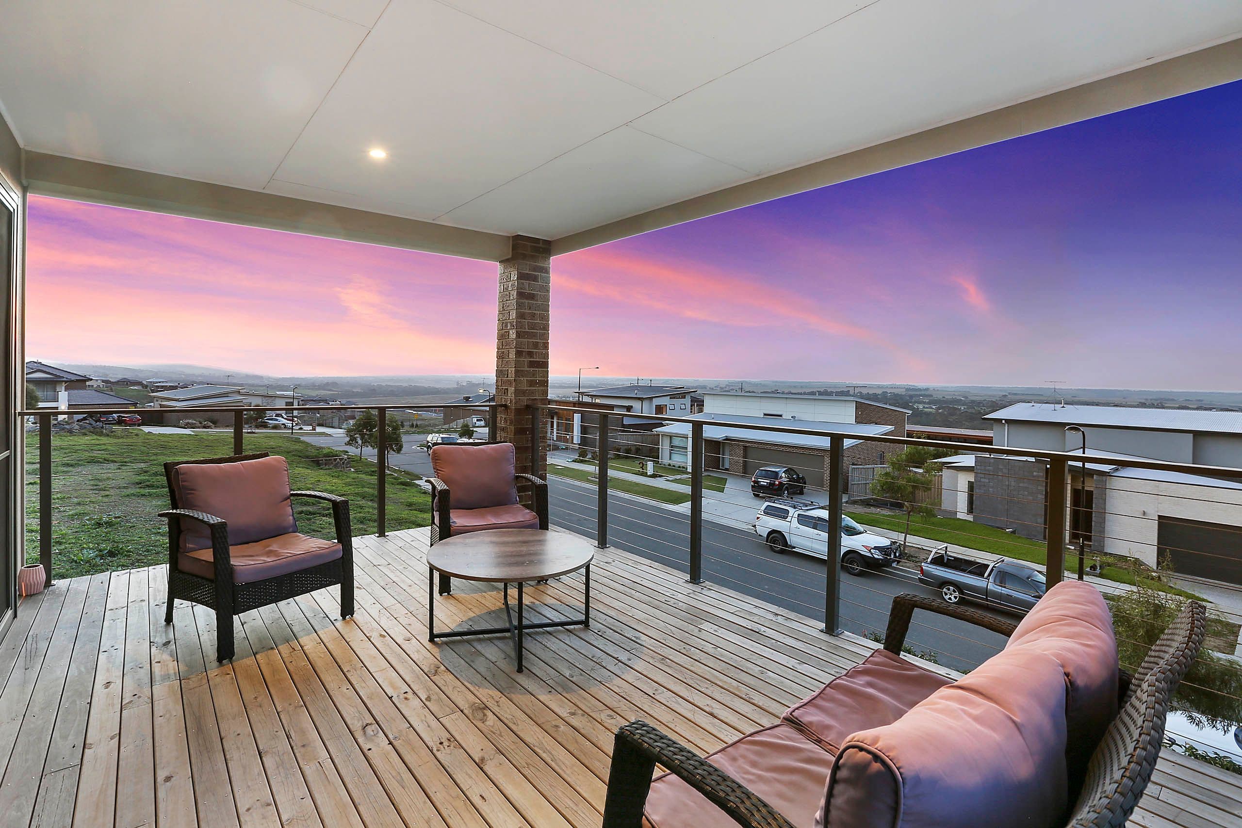 8 Balleroy Road, Highton VIC 3216, Highton - Thumbnail 2