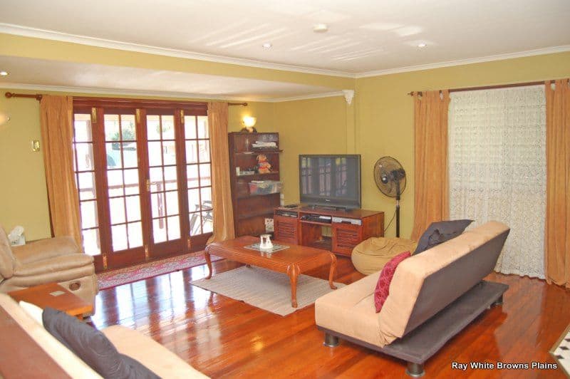 31 Saratoga Street, BROWNS PLAINS QLD 4118, Browns Plains - Thumbnail 2