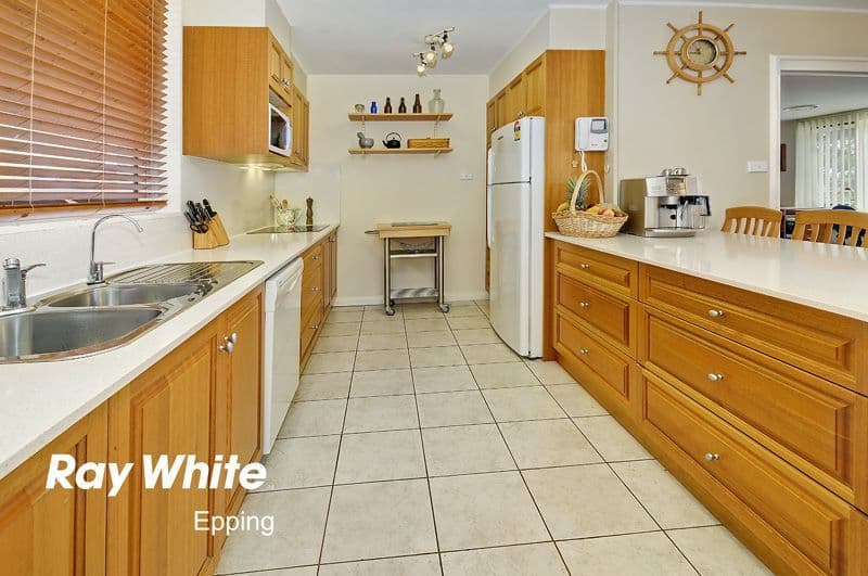 6 Gordon Avenue, CASTLE HILL NSW 2154, Castle Hill - Thumbnail 4