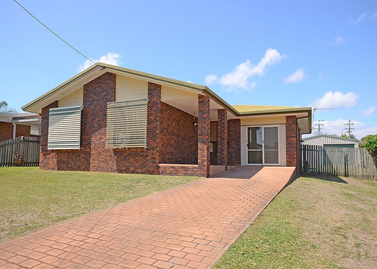 5 Bruce Street, TORQUAY QLD 4655, Torquay - Image 1