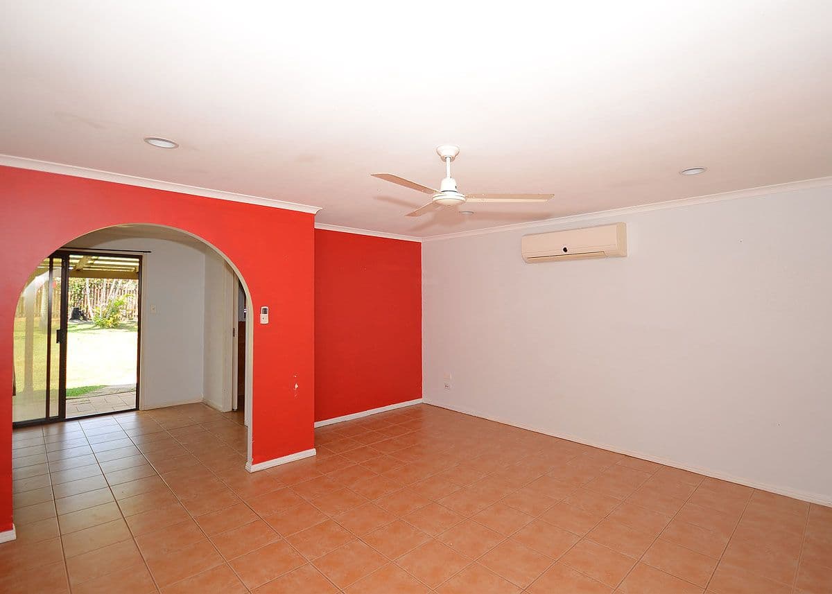 5 Bruce Street, TORQUAY QLD 4655, Torquay - Thumbnail 4