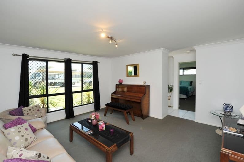 24 Elizabeth Street, WESTBROOK QLD 4350, Westbrook - Thumbnail 6