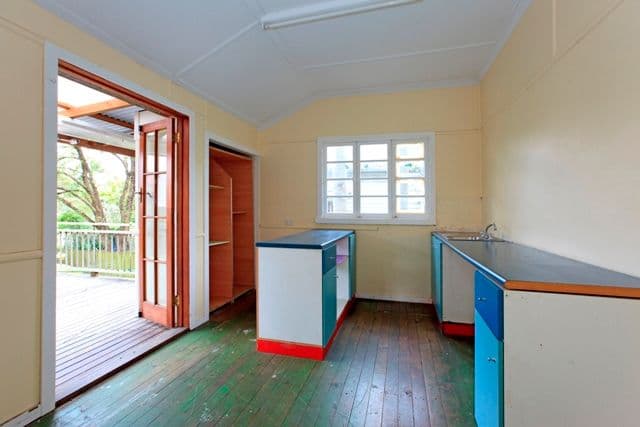 13 Balmoral Street, HAWTHORNE QLD 4171, Hawthorne - Thumbnail 2