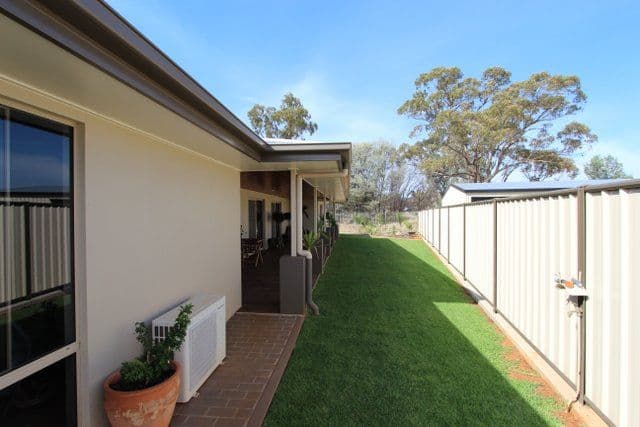 13 Kanandah Court, Research, Research - Thumbnail 4