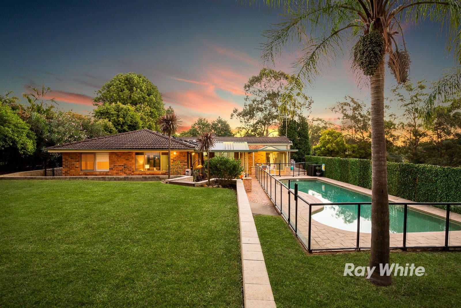 15 Evans Road, Glenhaven - Image 1