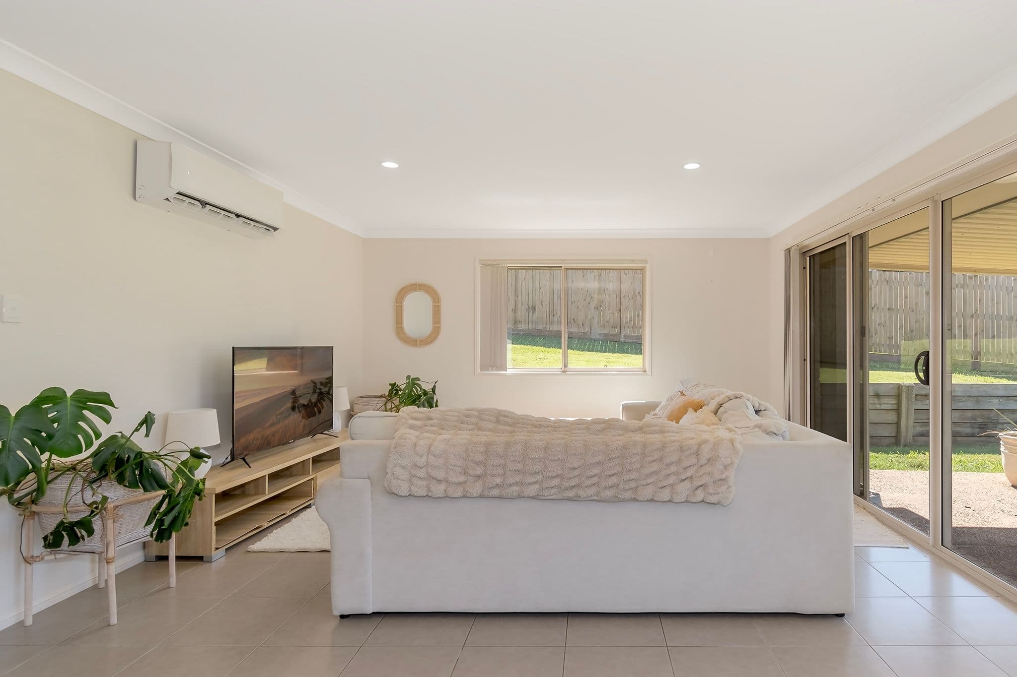 18 Begonia Street, Ormeau QLD 4208, Ormeau - Thumbnail 2