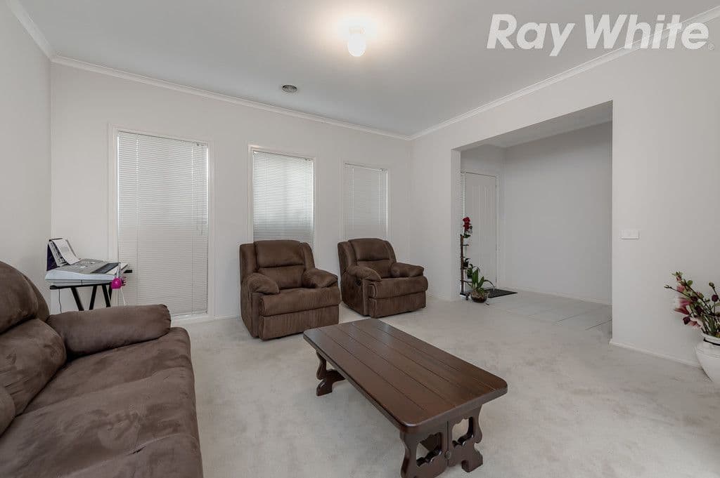 6 Redbark Hill Circuit, South Morang VIC 3752, South Morang - Thumbnail 2