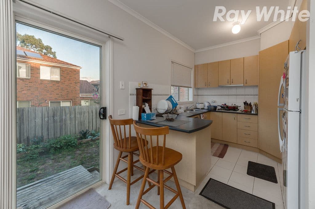 6 Redbark Hill Circuit, South Morang VIC 3752, South Morang - Thumbnail 5