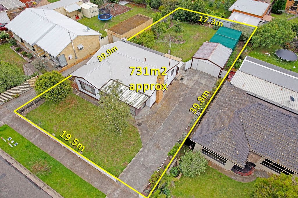 32 Vistula Avenue, Bell Park VIC 3215, Bell Park - Image 1