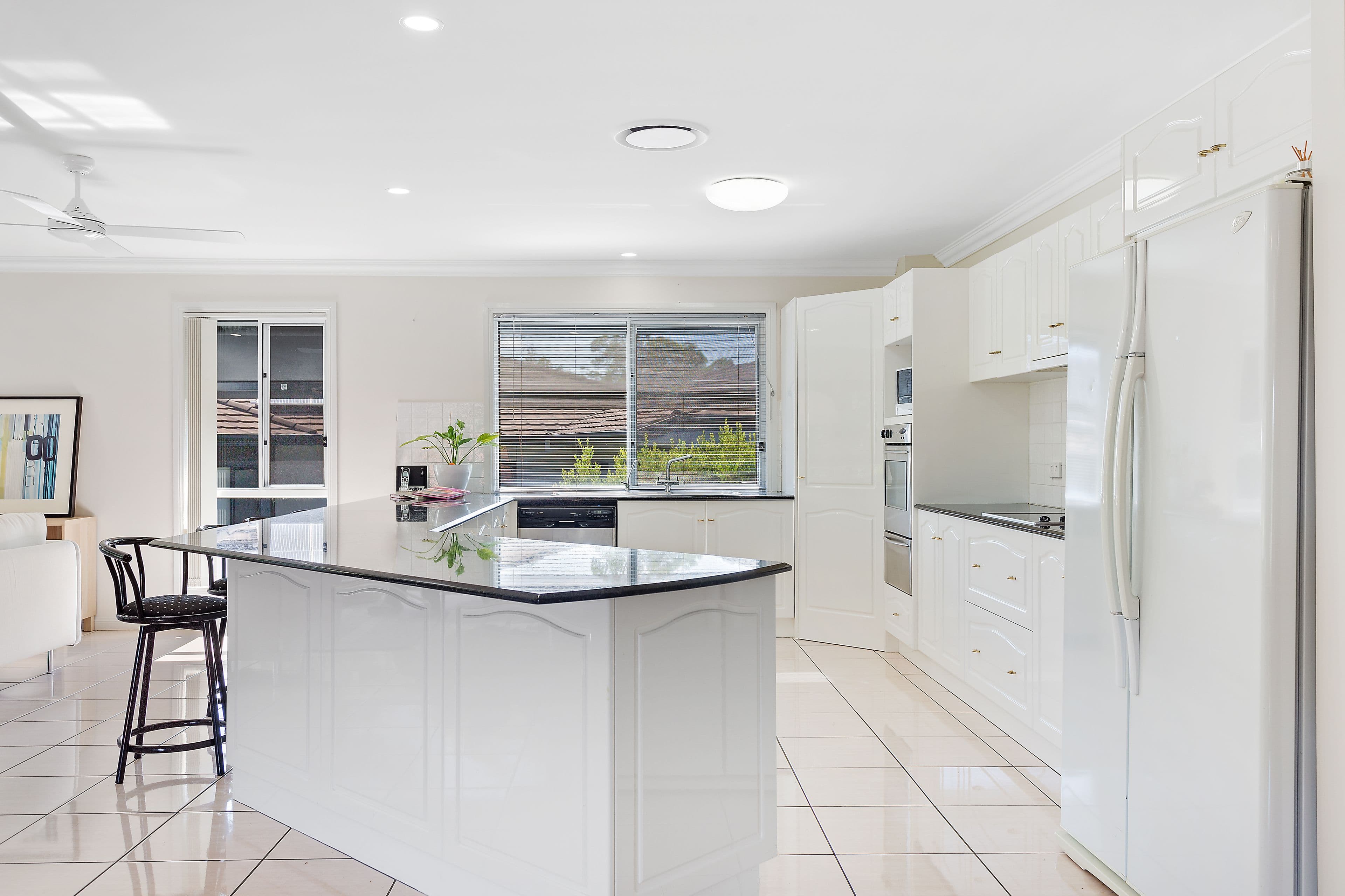 46 Arun Drive, Arundel QLD 4214, Arundel - Thumbnail 6