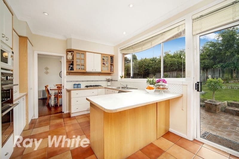 19 Caber Close, DURAL NSW 2158, Dural - Thumbnail 2