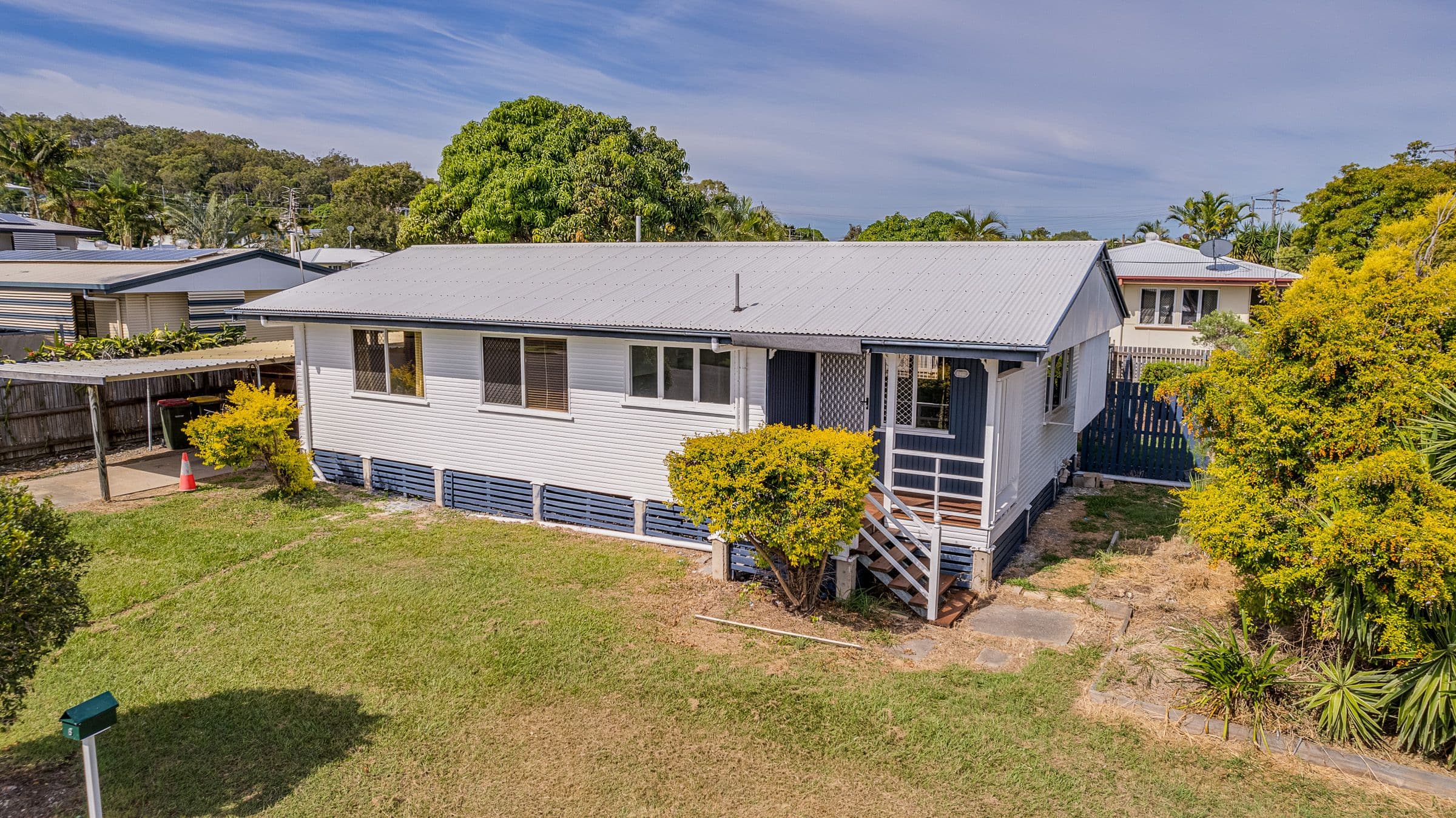 8 Larsen Street, West Gladstone QLD 4680, West Gladstone - Thumbnail 2