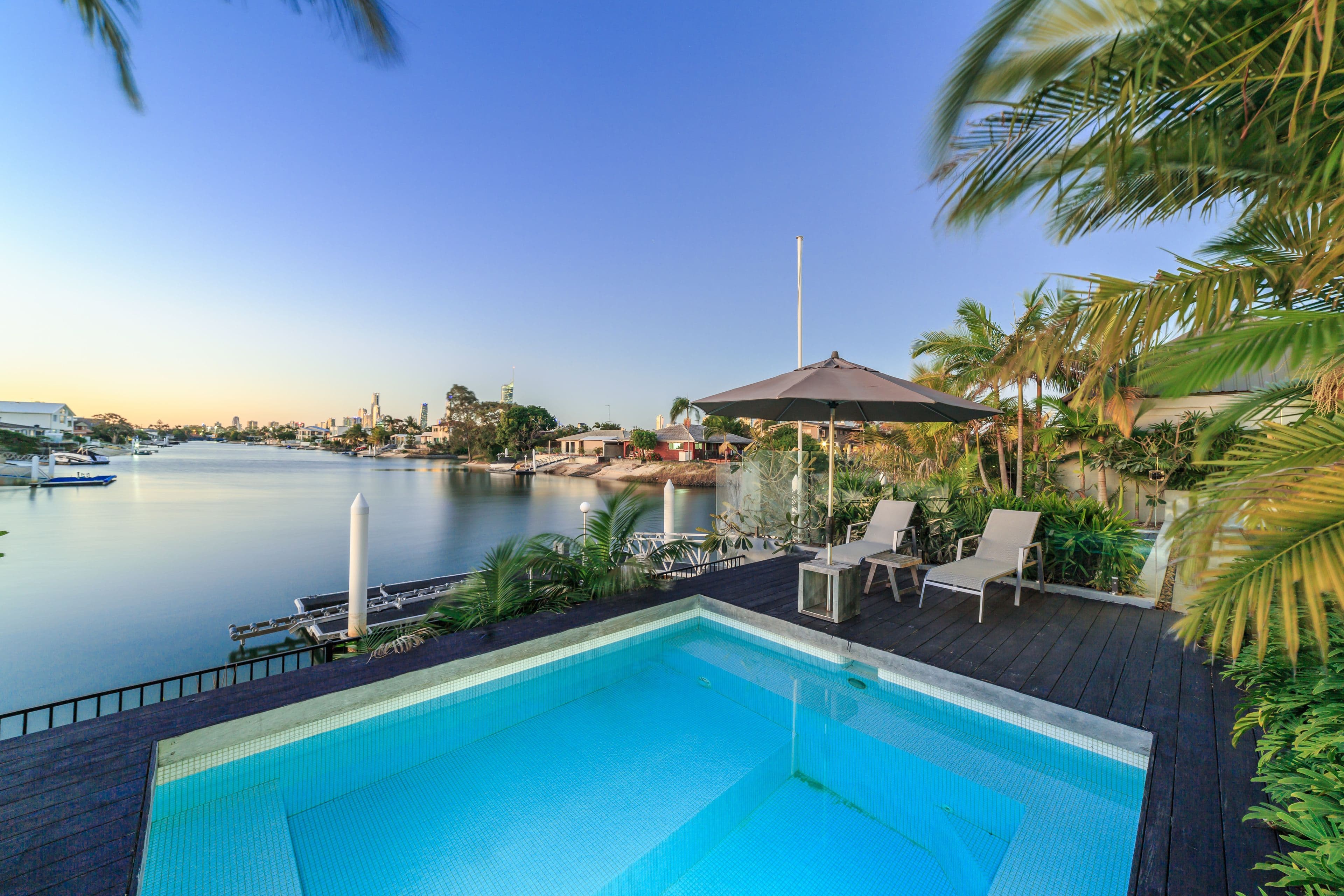 21 Poinciana Boulevard, Broadbeach Waters QLD 4218, Broadbeach Waters - Thumbnail 2