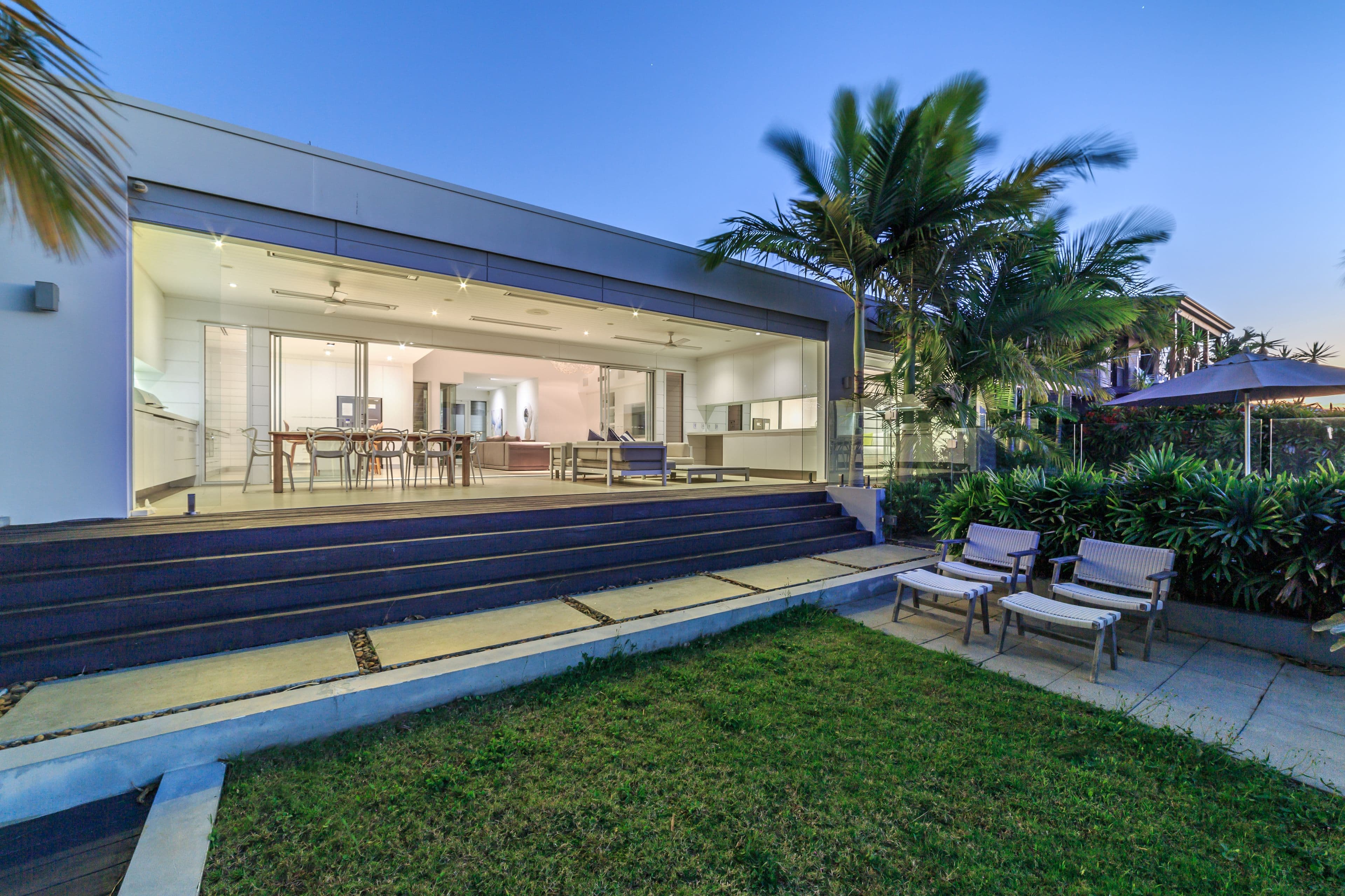 21 Poinciana Boulevard, Broadbeach Waters QLD 4218, Broadbeach Waters - Thumbnail 8