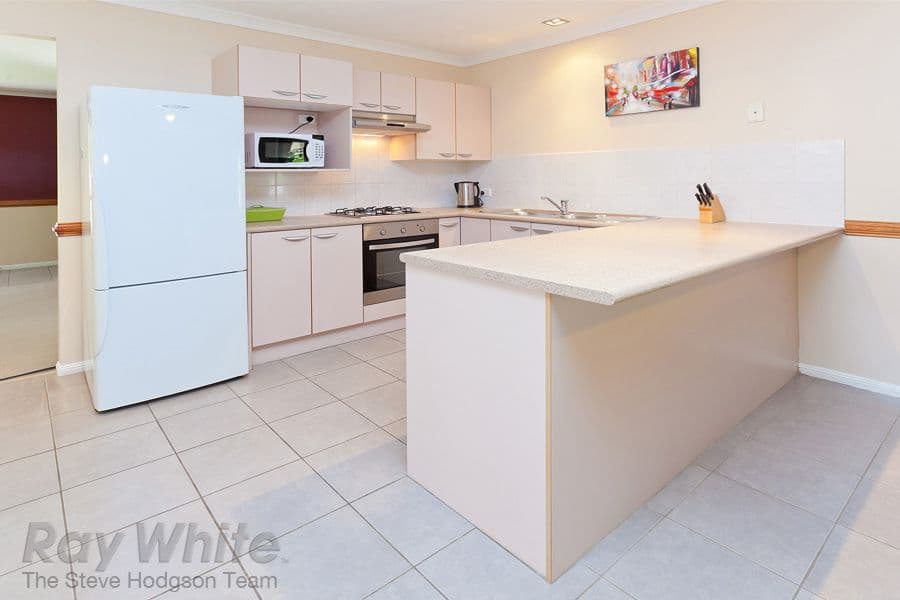 43 Maple Avenue, CAMIRA QLD 4300, Camira - Thumbnail 4