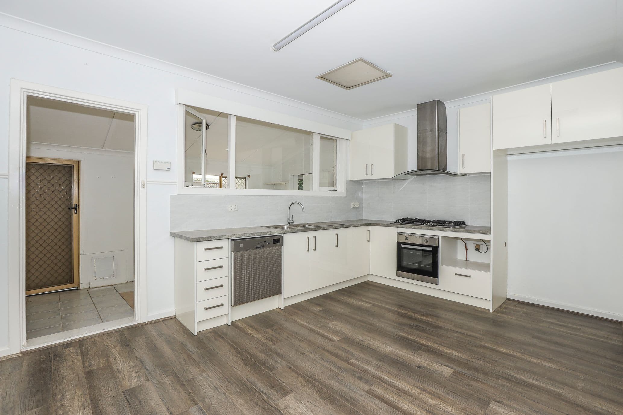 22 Gosnells Road West, Maddington WA 6109, Maddington - Thumbnail 7